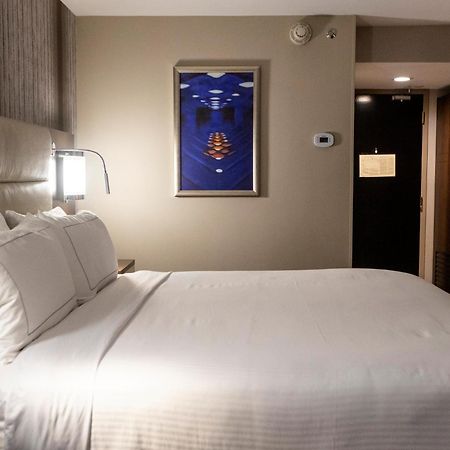 Doubletree By Hilton Houston Brookhollow Exterior photo