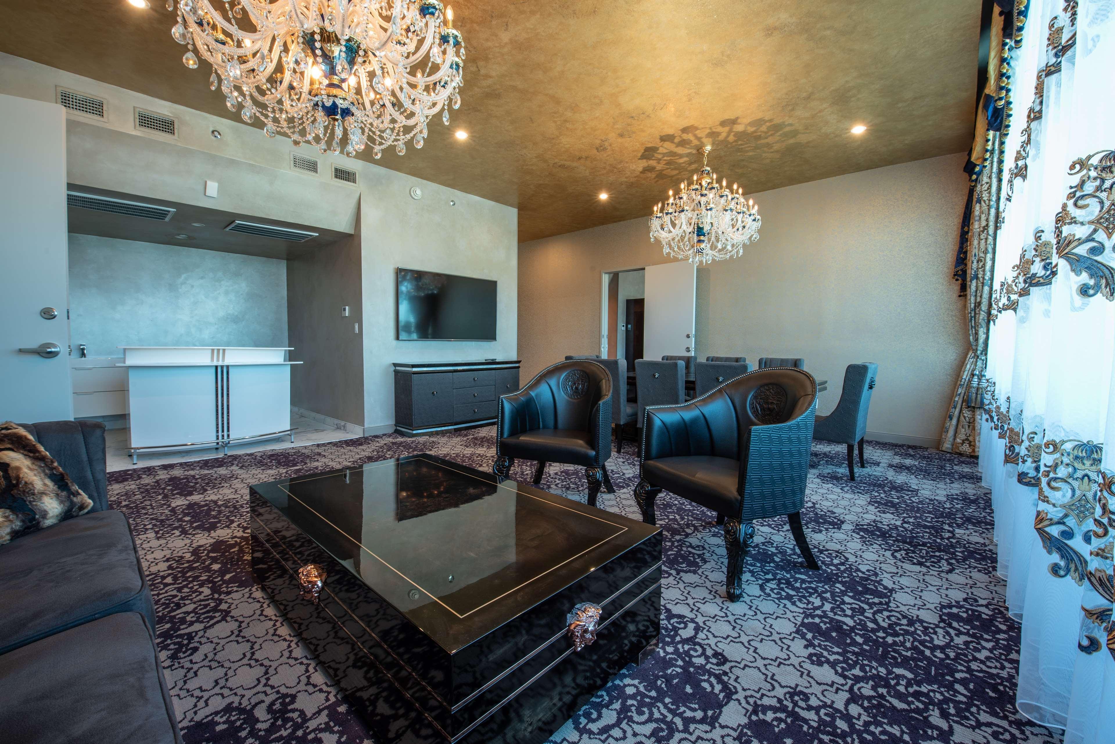 Doubletree By Hilton Houston Brookhollow Exterior photo