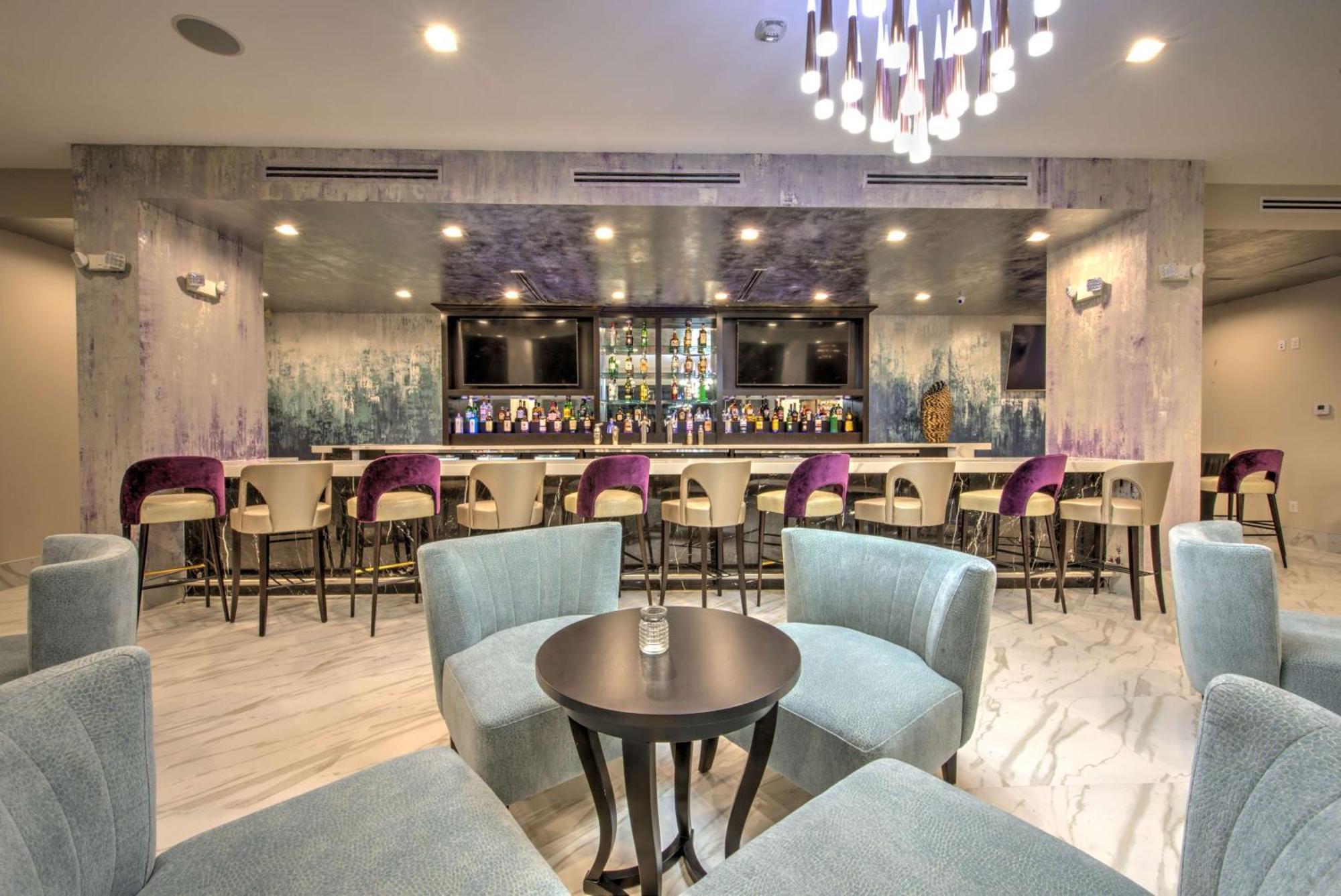 Doubletree By Hilton Houston Brookhollow Exterior photo