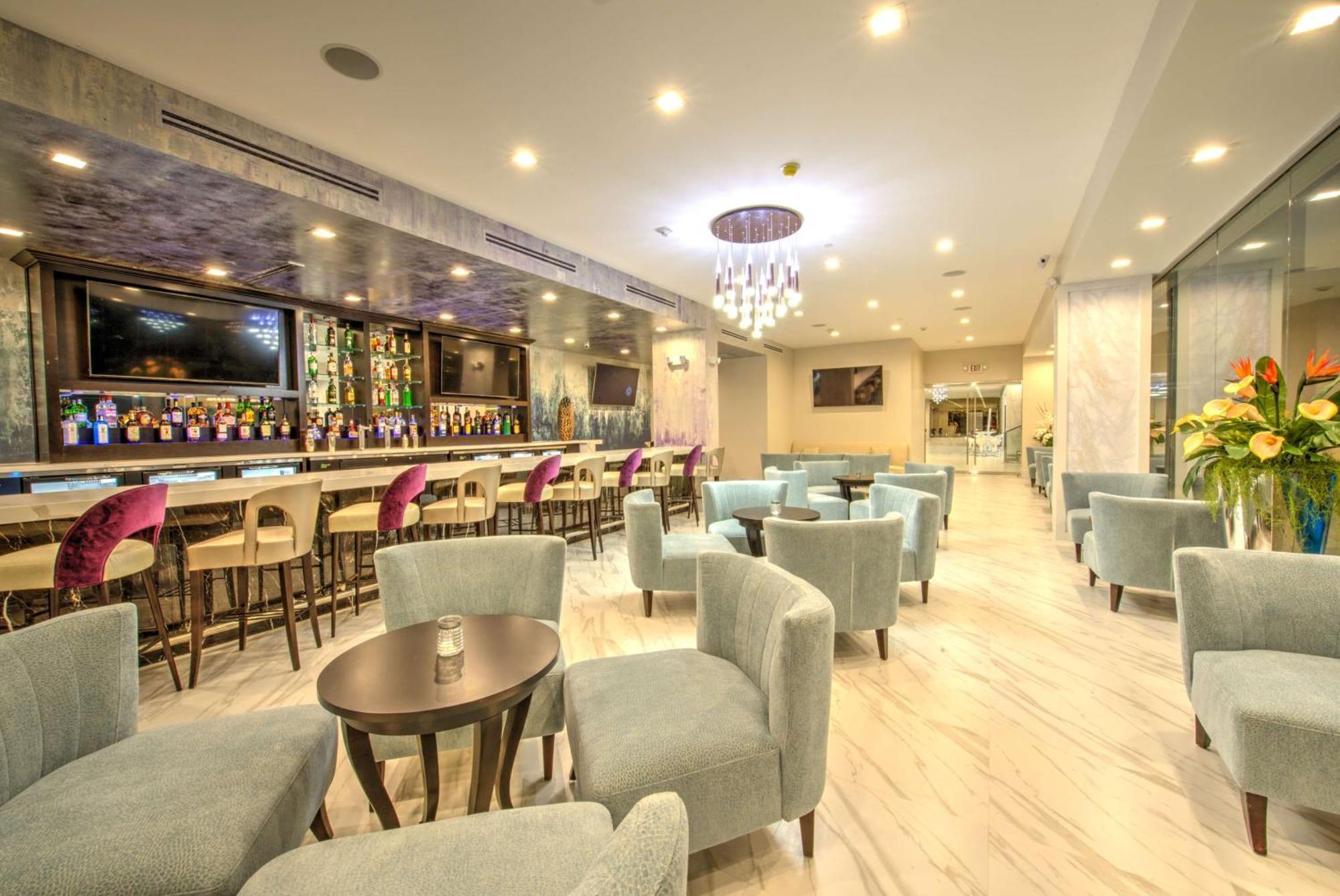 Doubletree By Hilton Houston Brookhollow Exterior photo