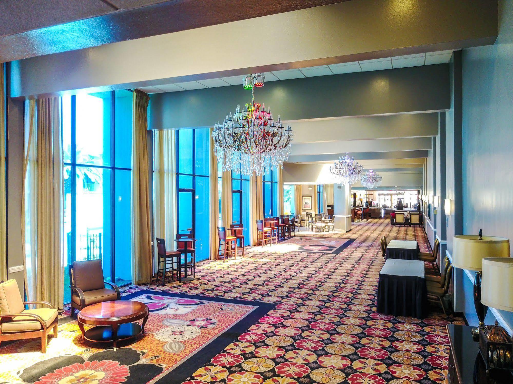 Doubletree By Hilton Houston Brookhollow Exterior photo